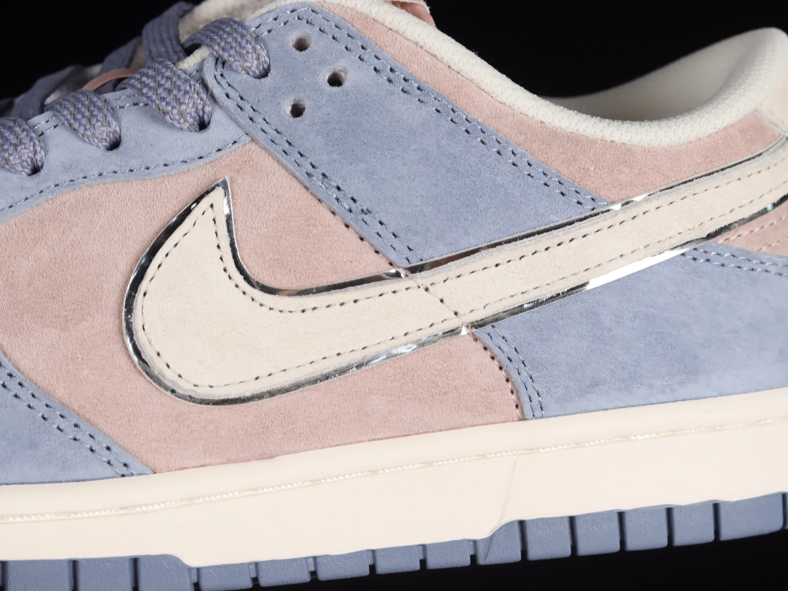 All Categories Nk SB Dunk Series Nk SB Dunk Low Low-top sneakers Otomo Katsuhiro x Nk SB Dunk Low "Steamboy OST" Creative customization collaboration Otomo Katsuhiro co-branded SB low-top sports casual sneakers ST1391-205